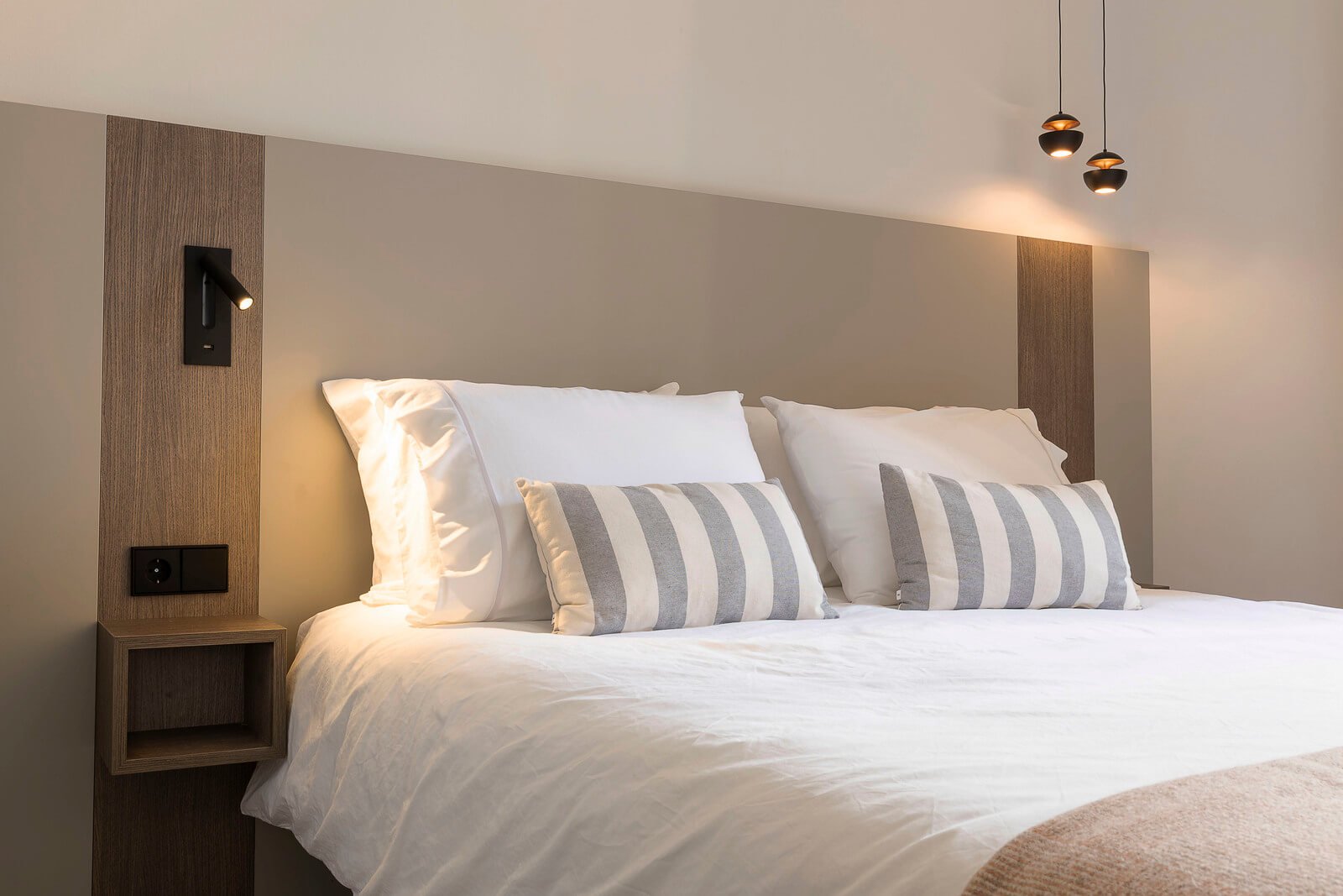 Detall d'acabats al Pis Parellades de Sitges